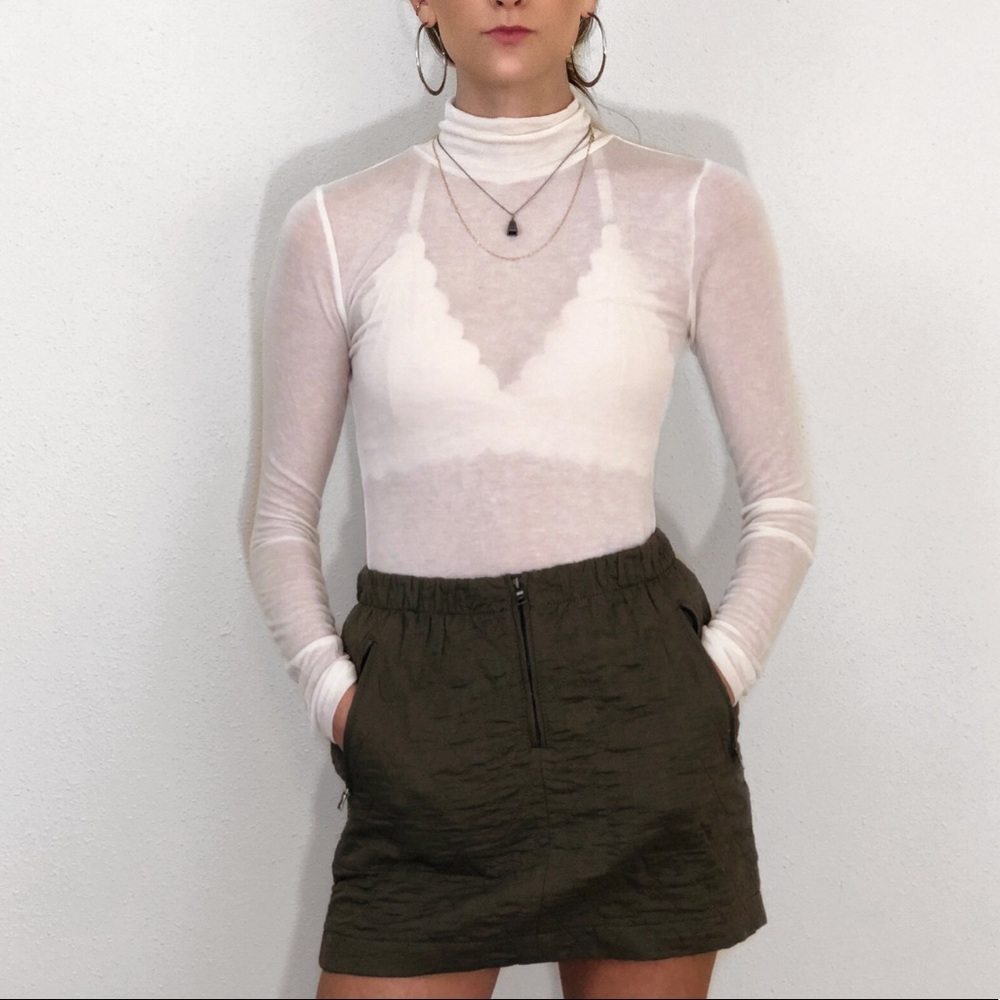 BCBG green quilted miniskirt